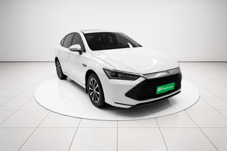 Used BYD Qin PLUS 2023 Champion Edition DM-i 55KM Leading Model Front Right 45 Deg