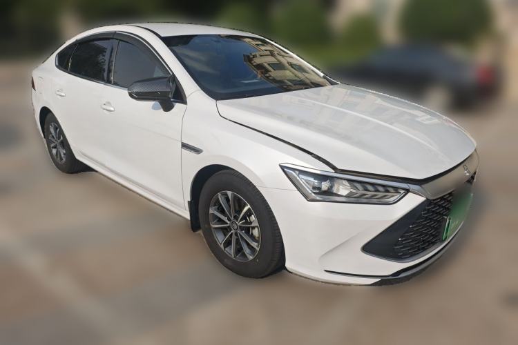 Used BYD Qin PLUS 2023 Champion Edition DM-i 55KM Leading Model Front Right 45 Deg