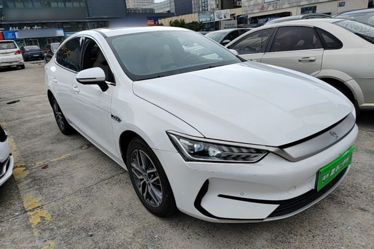 Used BYD Qin PLUS 2023 Champion Edition EV 420KM Superior Model Front Right 45 Deg