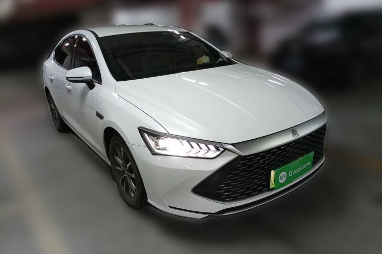 Used BYD Qin PLUS 2023 Champion Edition DM-i 55KM Leading Model Front Right 45 Deg