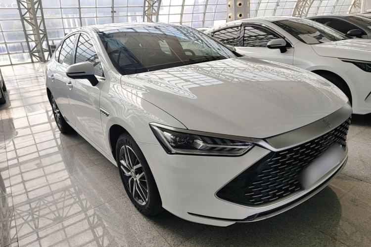 Used BYD Qin PLUS 2023 Champion Edition DM-i 120KM Beyond Model Front Right 45 Deg
