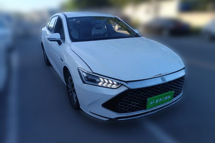 Used BYD Qin PLUS 2023 Champion Edition DM-i 55KM Leading Model Front Right 45 Deg