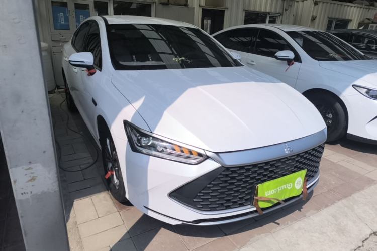 Used BYD Qin PLUS 2023 Champion Edition DM-i 55KM Leading Model Front Right 45 Deg