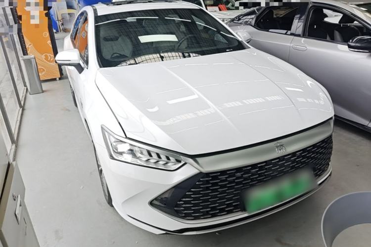 Used BYD Qin PLUS 2023 Champion Edition DM-i 55KM Superior Model Front Right 45 Deg