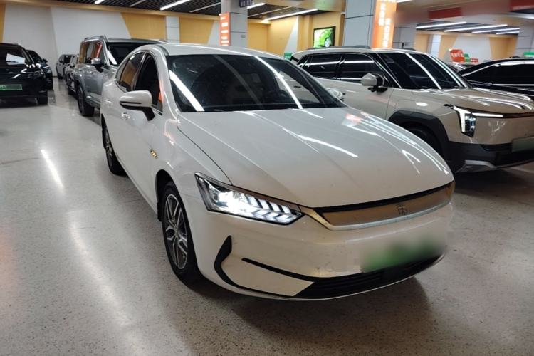 Used BYD Qin PLUS 2023 Champion Edition EV 510KM Leading Model Front Right 45 Deg