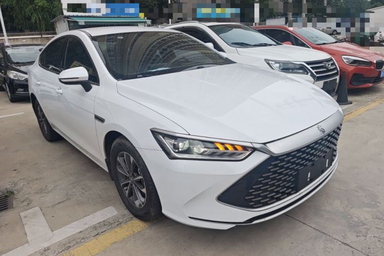 Used BYD Qin PLUS 2023 Champion Edition DM-i 55KM Leading Model Front Right 45 Deg