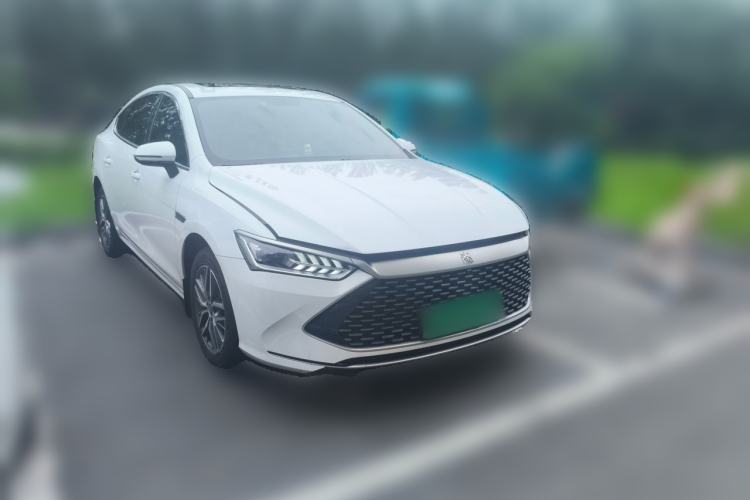 Used BYD Qin PLUS 2023 Champion Edition DM-i 120KM Leading Model Front Right 45 Deg