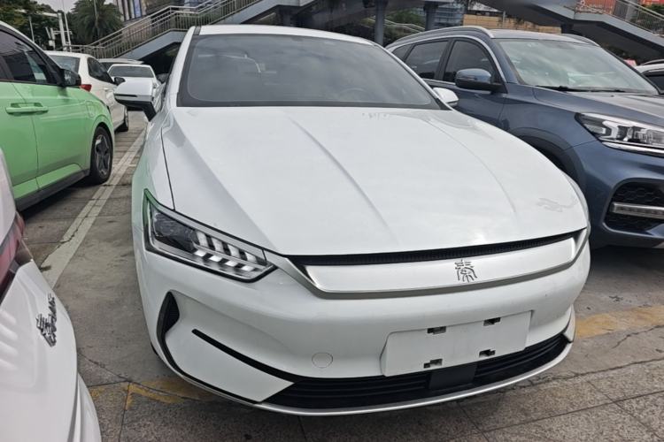 Used BYD Qin PLUS 2023 Champion Edition EV 420KM Leading Model Front Right 45 Deg