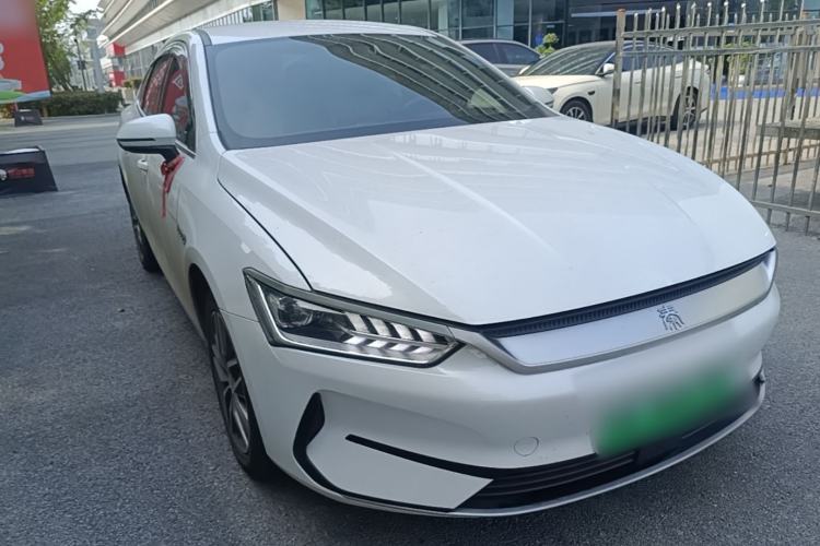 Used BYD Qin PLUS 2023 Champion Edition EV 510KM Leading Model Front Right 45 Deg