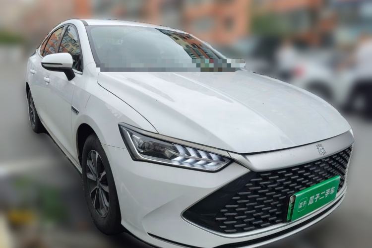 Used BYD Qin PLUS 2023 Champion Edition DM-i 55KM Leading Model Front Right 45 Deg