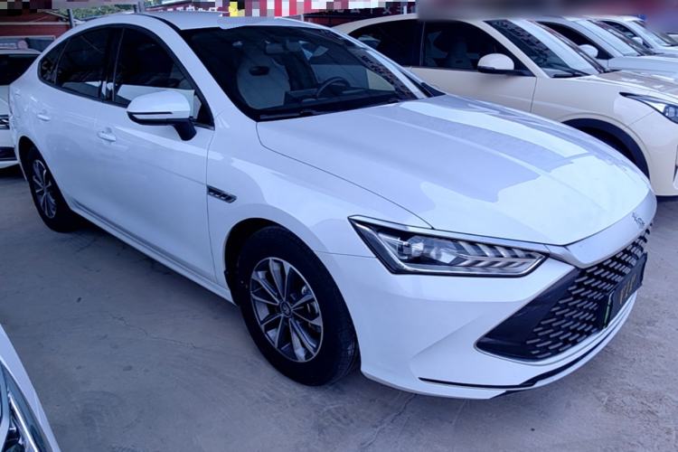 Used BYD Qin PLUS 2023 Champion Edition DM-i 55KM Leading Model Front Right 45 Deg