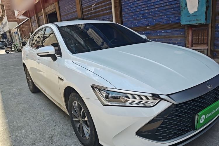Used BYD Qin PLUS 2023 Champion Edition DM-i 55KM Leading Model Front Right 45 Deg