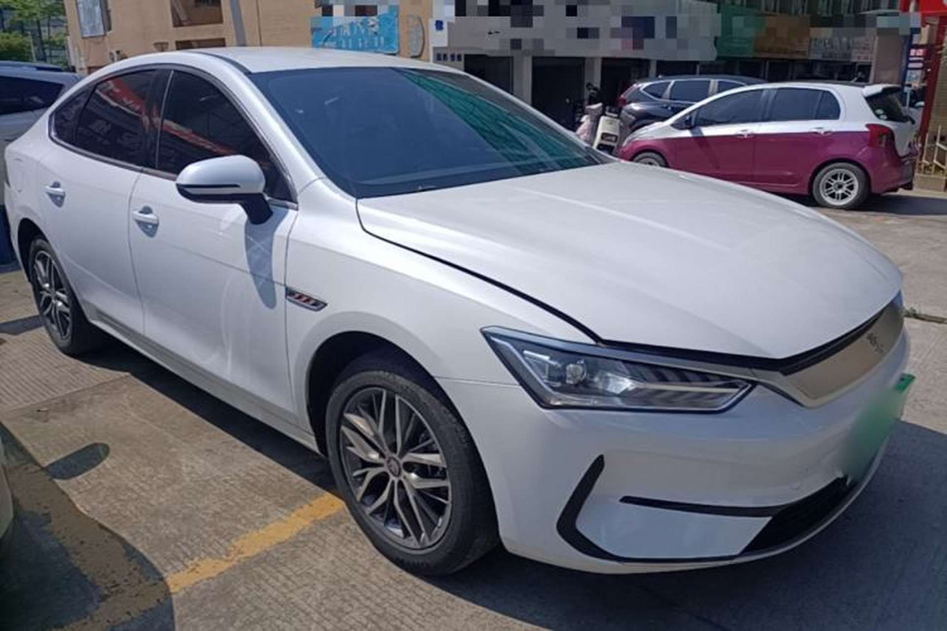 Used BYD Qin PLUS 2023 Champion Edition EV 420KM Leading Model Front Right 45 Deg