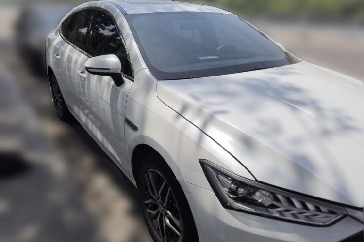 Used BYD Qin PLUS 2023 Champion Edition DM-i 120KM Leading Model Front Right 45 Deg