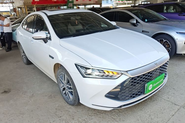 Used BYD Qin PLUS 2023 Champion Edition DM-i 120KM Leading Model Front Right 45 Deg