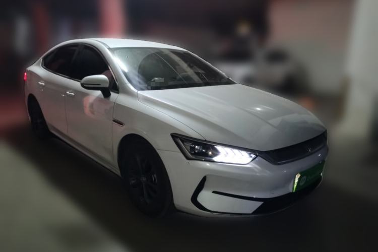 Used BYD Qin PLUS 2023 EV 510KM Travel Edition Front Right 45 Deg