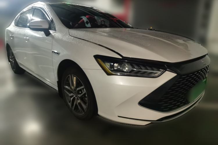 Used BYD Qin PLUS 2023 Champion Edition DM-i 120KM Leading Model Front Right 45 Deg
