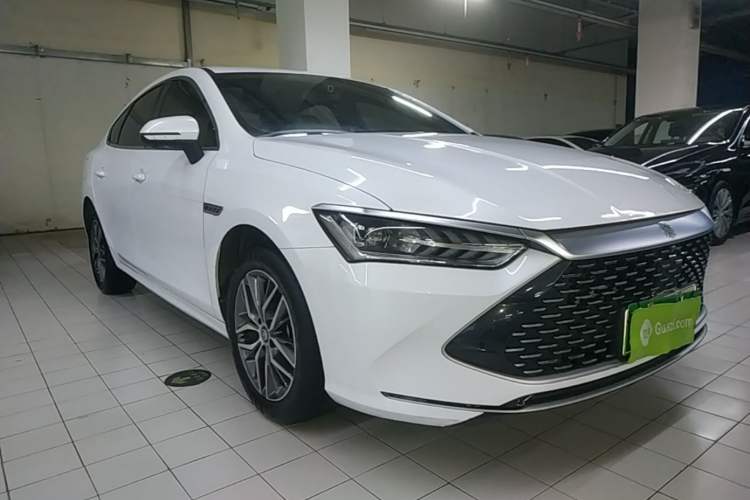 Used BYD Qin PLUS 2023 Champion Edition DM-i 120KM Beyond Model Front Right 45 Deg