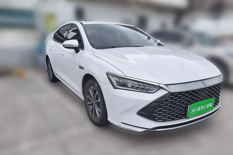 Used BYD Qin PLUS 2023 Champion Edition DM-i 55KM Leading Model Front Right 45 Deg