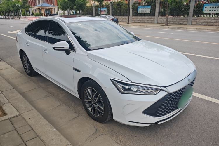 Used BYD Qin PLUS 2023 Champion Edition DM-i 120KM Leading Model Front Right 45 Deg
