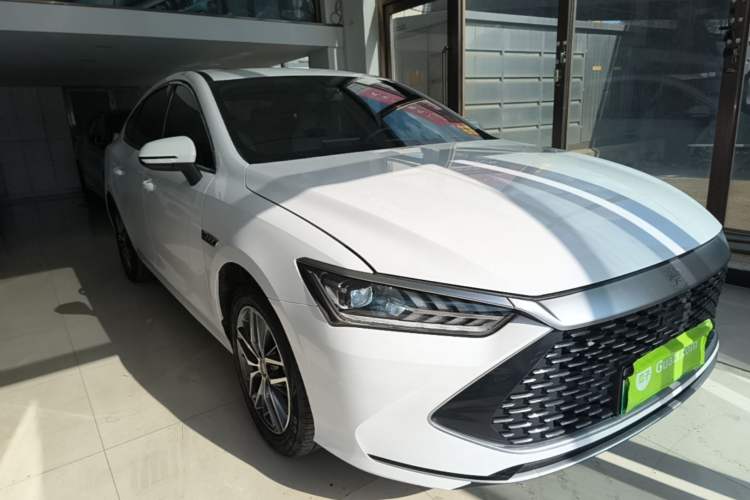 Used BYD Qin PLUS 2023 Champion Edition DM-i 120KM Leading Model Front Right 45 Deg
