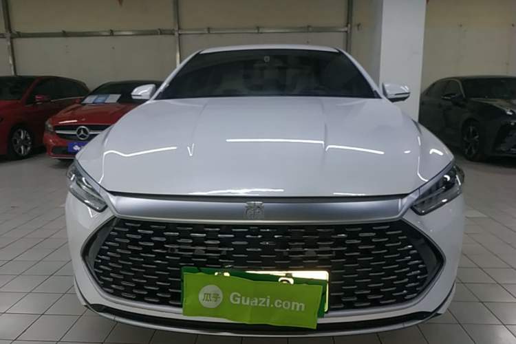Used BYD Qin PLUS 2023 Champion Edition DM-i 120KM Beyond Model Front