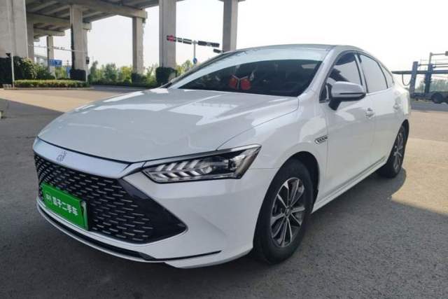 BYD Qin PLUS 2023 Champion Edition DM-i 55KM Leading Model с пробегом