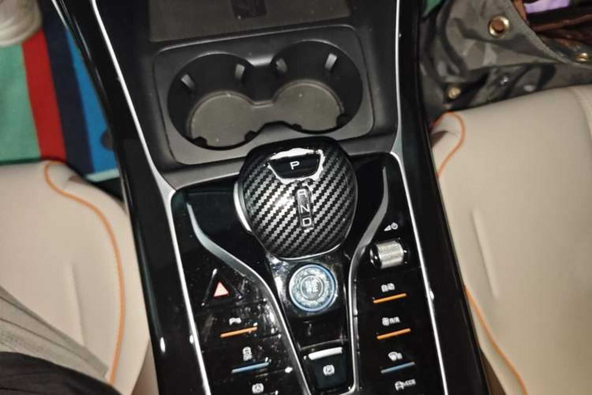 Used BYD Qin PLUS 2023 Champion Edition DM-i 120KM Beyond Model Gear Lever