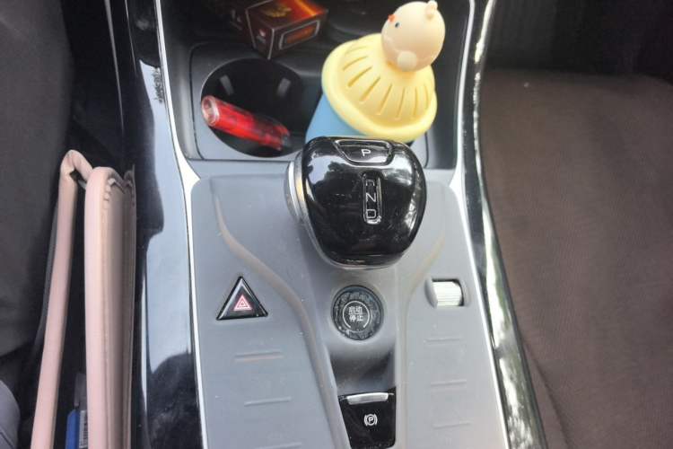 Used BYD Qin PLUS 2023 Champion Edition DM-i 120KM Leading Model Gear Lever