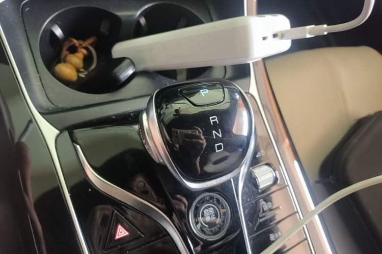 Used BYD Qin PLUS 2023 Champion Edition EV 420KM Leading Model Gear Lever
