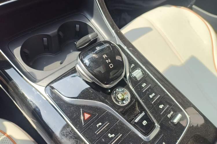 Used BYD Qin PLUS 2023 Champion Edition EV 510KM Excellence Model Gear Lever
