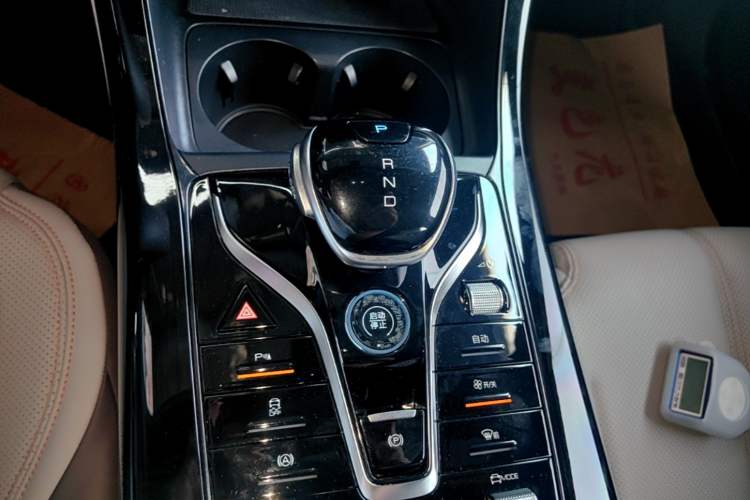 Used BYD Qin PLUS 2023 Champion Edition DM-i 55KM Leading Model Gear Lever