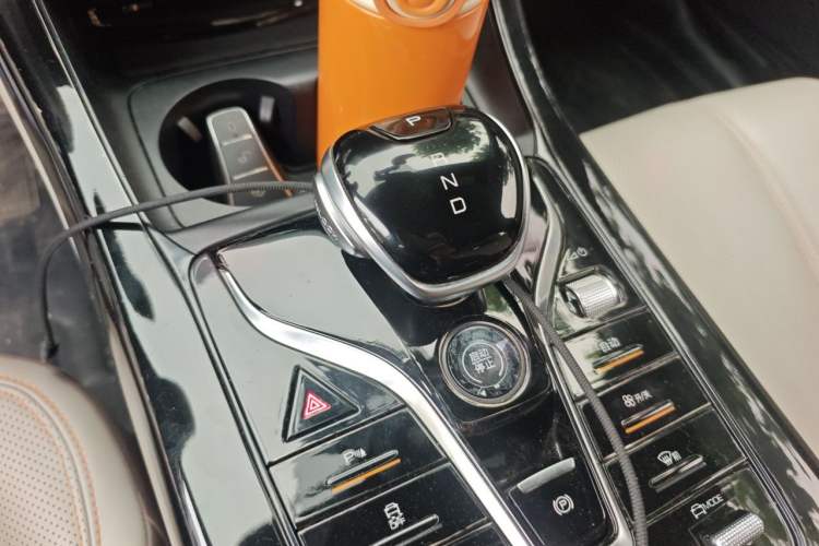 Used BYD Qin PLUS 2023 Champion Edition DM-i 55KM Leading Model Gear Lever