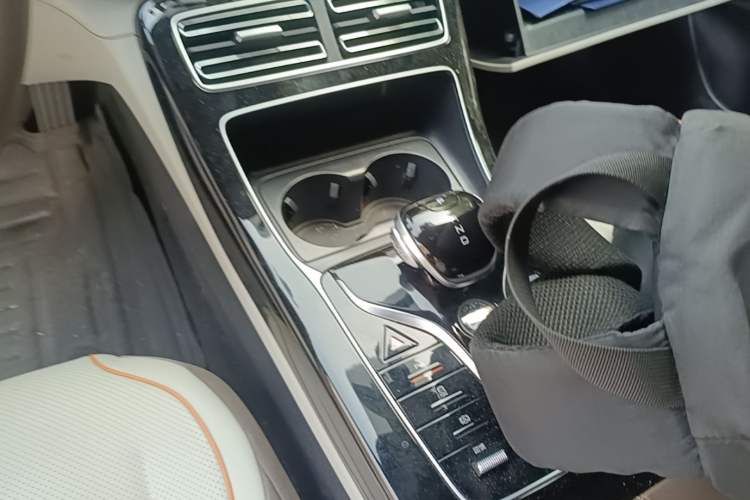 Used BYD Qin PLUS 2023 Champion Edition EV 510KM Leading Model Gear Lever