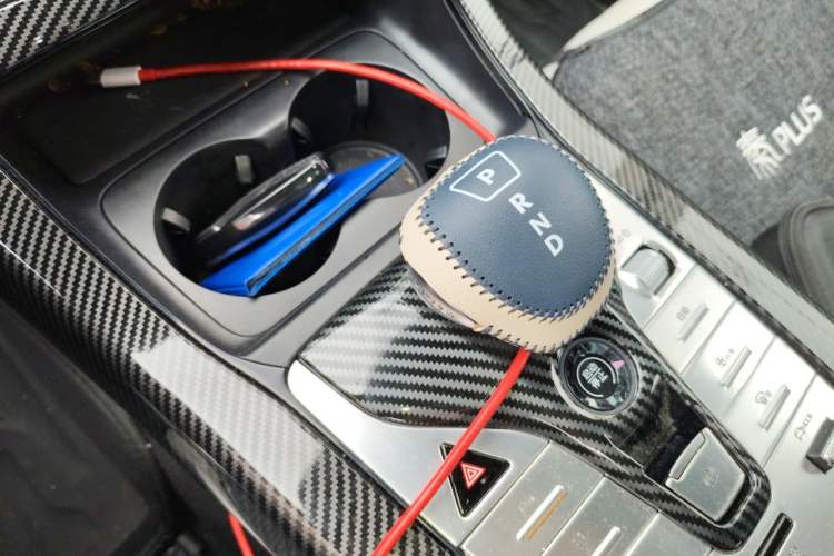 Used BYD Qin PLUS 2023 Champion Edition DM-i 55KM Leading Model Gear Lever