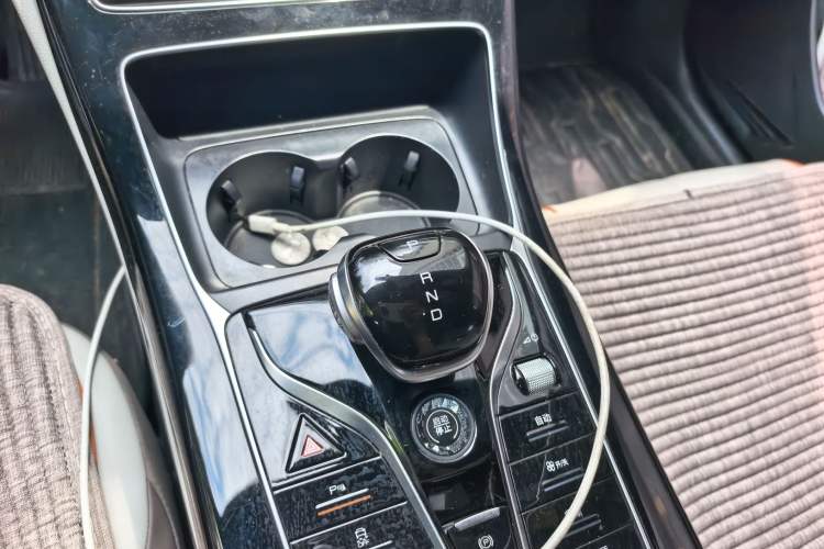 Used BYD Qin PLUS 2023 Champion Edition EV 420KM Superior Model Gear Lever