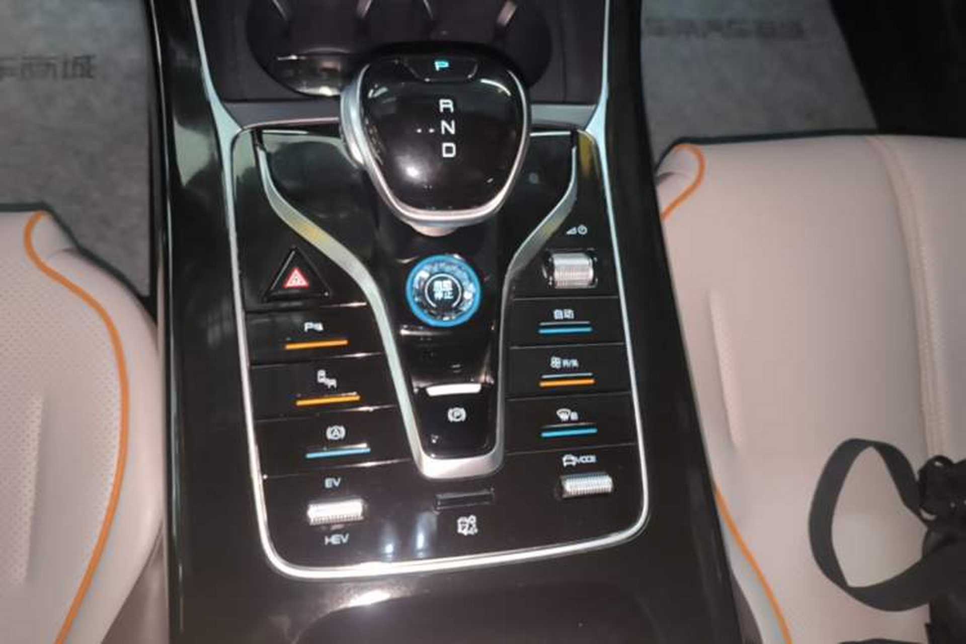 Used BYD Qin PLUS 2023 Champion Edition DM-i 120KM Excellence Model Gear Lever
