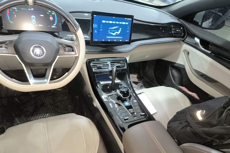 Used BYD Qin PLUS 2023 Champion Edition DM-i 55KM Leading Model Gear Lever