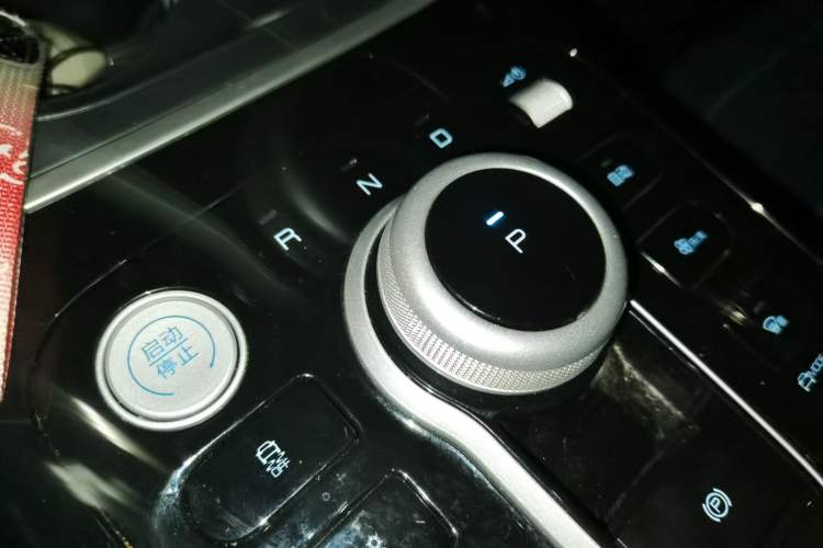 Used BYD Qin PLUS 2023 EV 510KM Travel Edition Gear Lever