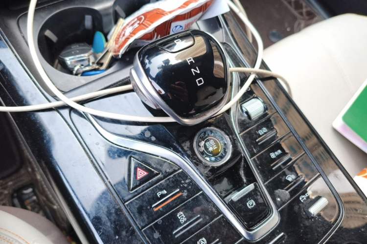 Used BYD Qin PLUS 2023 Champion Edition DM-i 55KM Leading Model Gear Lever