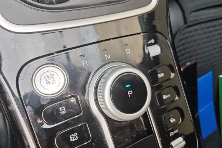 Used BYD Qin PLUS 2023 EV 510KM Travel Edition Gear Lever