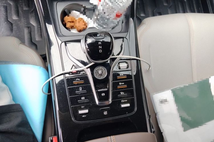 Used BYD Qin PLUS 2023 Champion Edition DM-i 55KM Leading Model Gear Lever