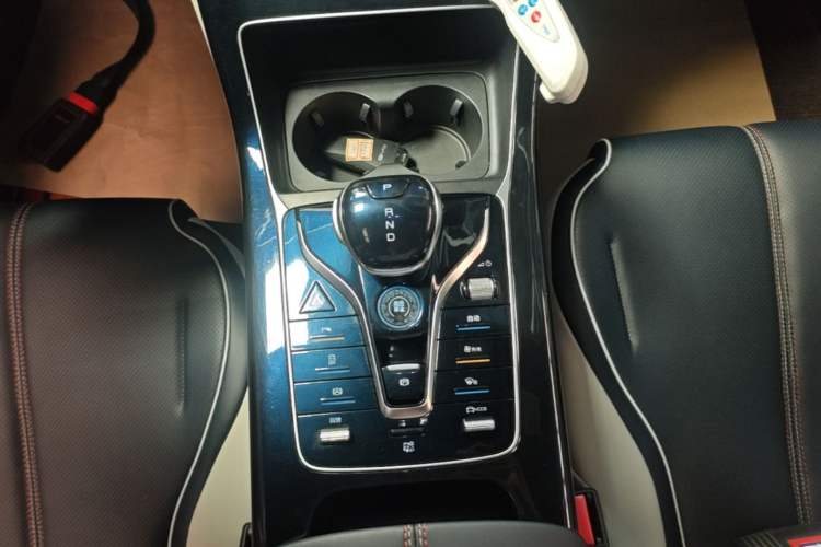 Used BYD Qin PLUS 2023 Champion Edition EV 510KM Beyond Model Gear Lever