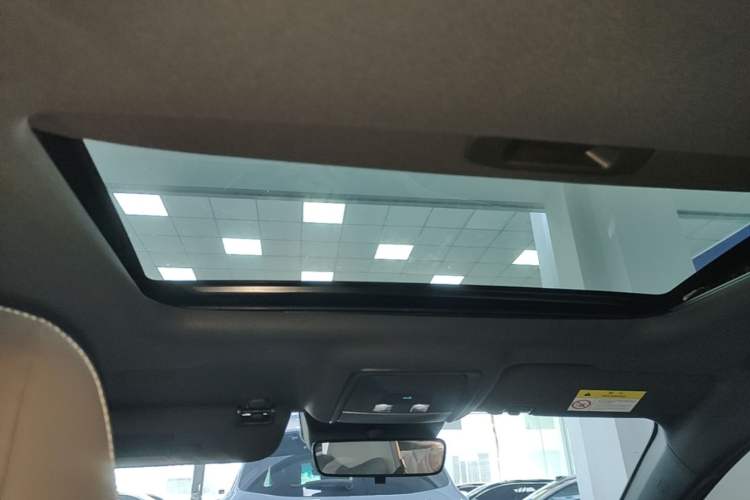 Used BYD Qin PLUS 2023 Champion Edition DM-i 120KM Excellence Model Headliner