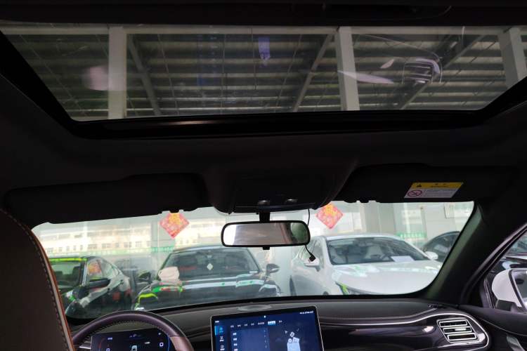Used BYD Qin PLUS 2023 Champion Edition DM-i 120KM Beyond Model Headliner