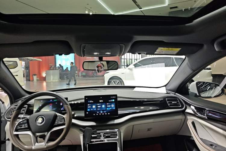 Used BYD Qin PLUS 2023 Champion Edition EV 510KM Beyond Model Headliner