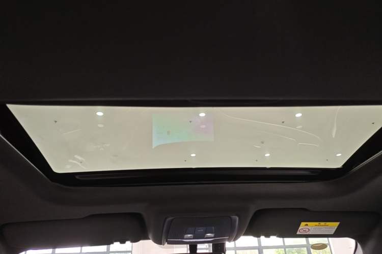 Used BYD Qin PLUS 2023 Champion Edition DM-i 120KM Beyond Model Headliner