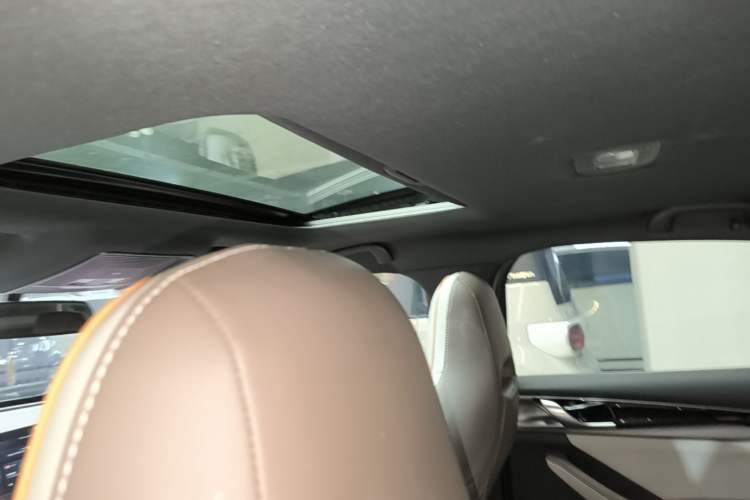 Used BYD Qin PLUS 2023 Champion Edition DM-i 120KM Leading Model Headliner