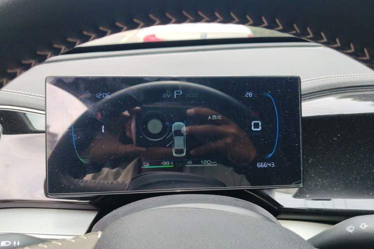 Used BYD Qin PLUS 2023 Champion Edition DM-i 120KM Leading Model Instrument Cluster