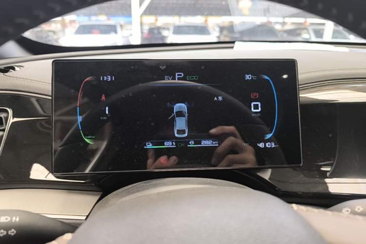 Used BYD Qin PLUS 2023 Champion Edition DM-i 120KM Leading Model Instrument Cluster